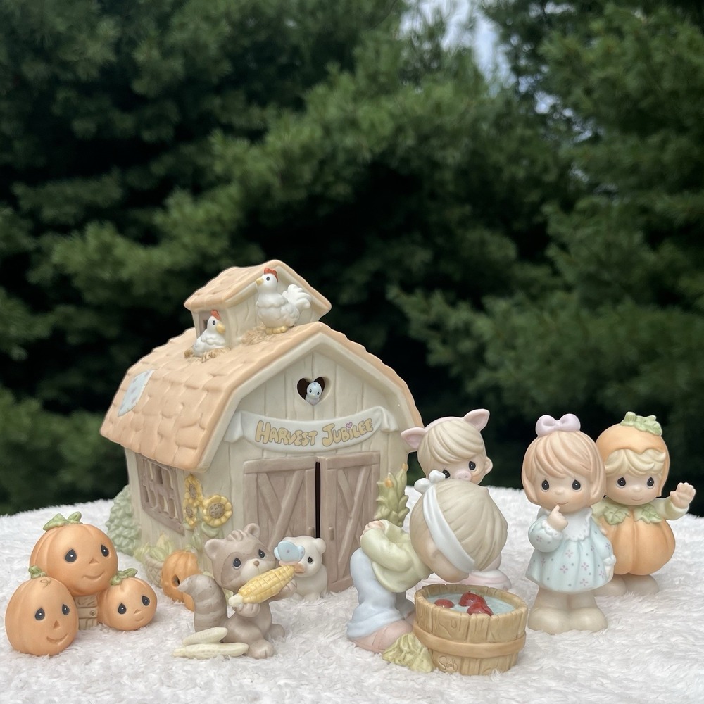 Precious Moments Fall Festival 7 Pc Set Lighted Barn 732494 Original Box Enesco